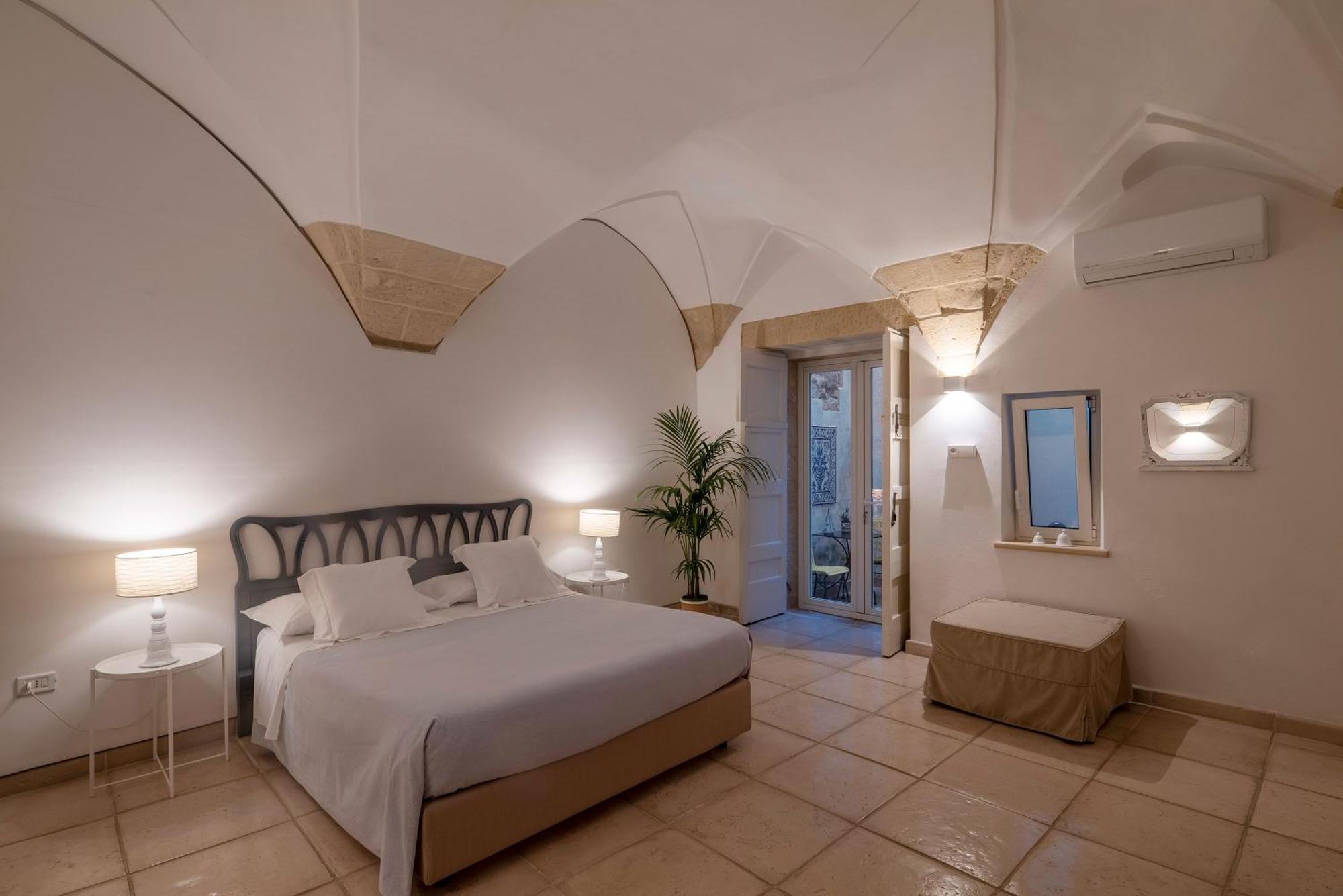 Corte Dei Romiti Apartment - Lecce Selection エクステリア 写真